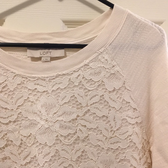 Lace-front sweatshirt - Picture 2 of 4